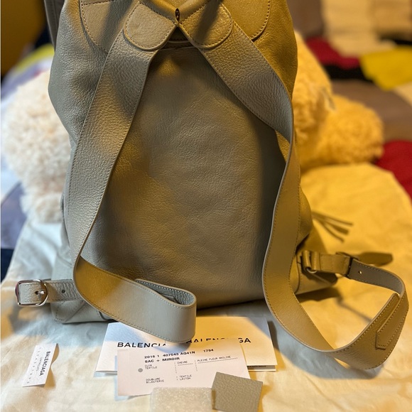 Balenciaga Metallic Edge Traveller Backpack - Picture 4 of 10